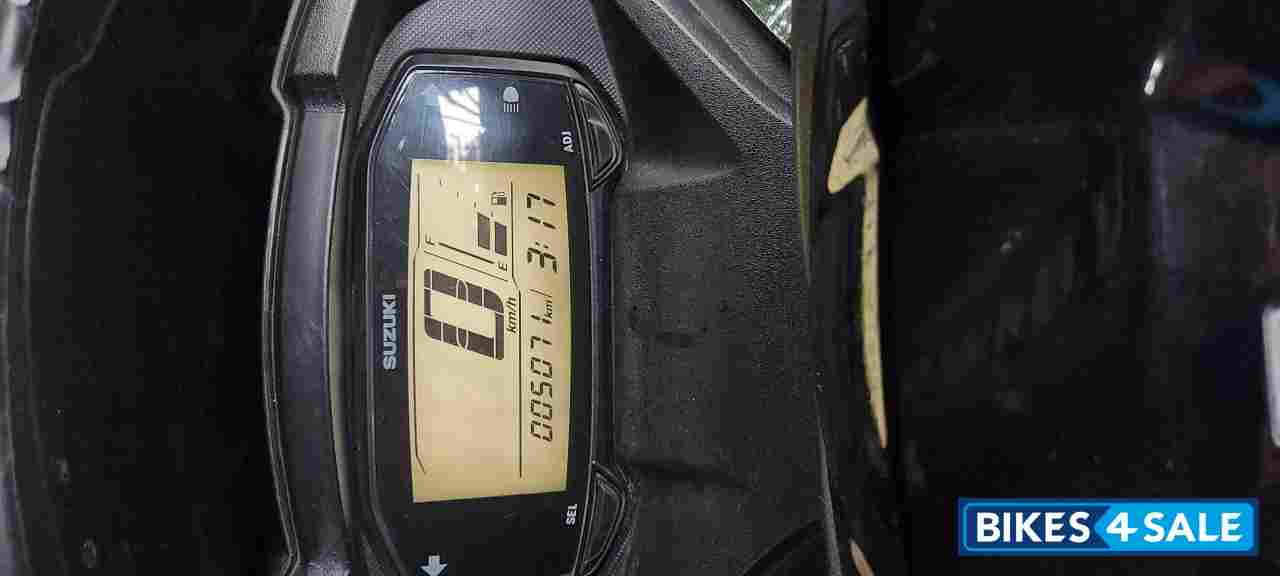 Matte Black Suzuki Burgman Street