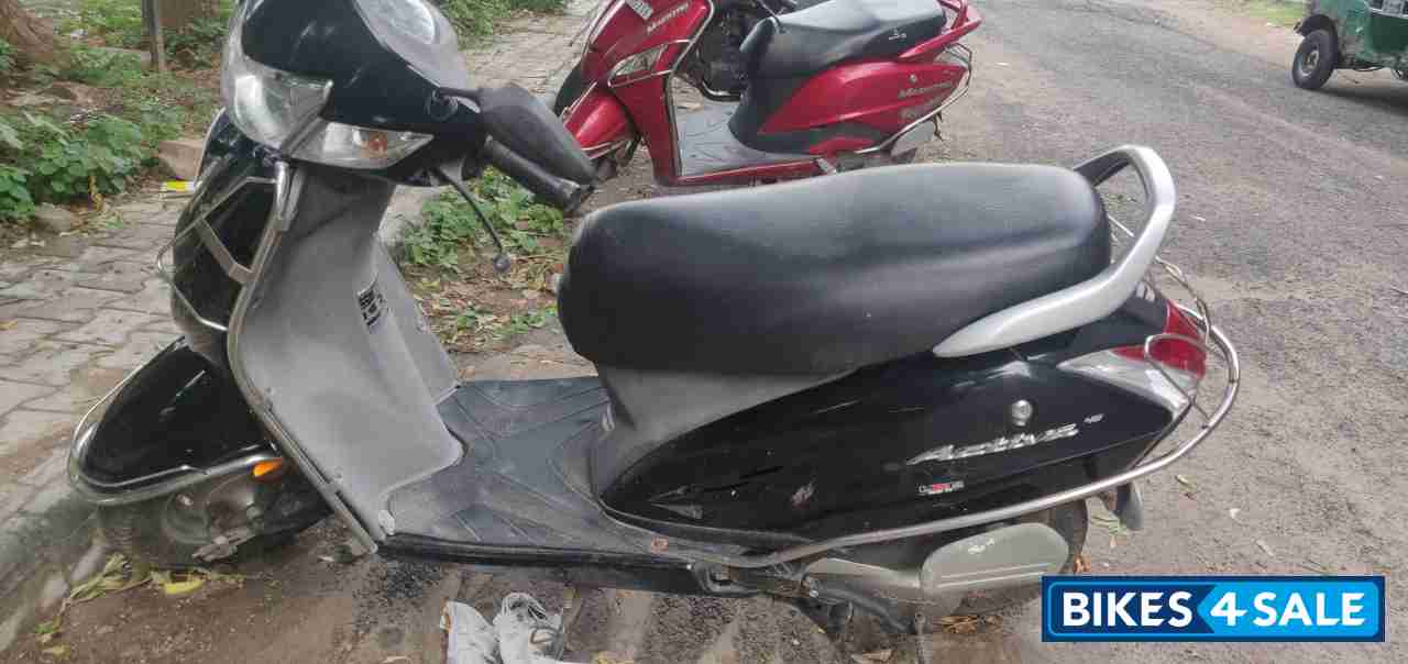 Black Honda Activa 4G