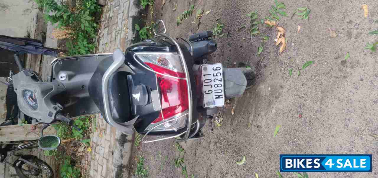 Black Honda Activa 4G