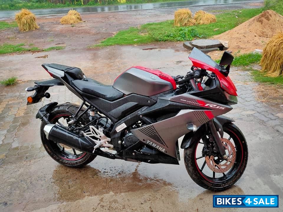 Yamaha YZF R15 V3