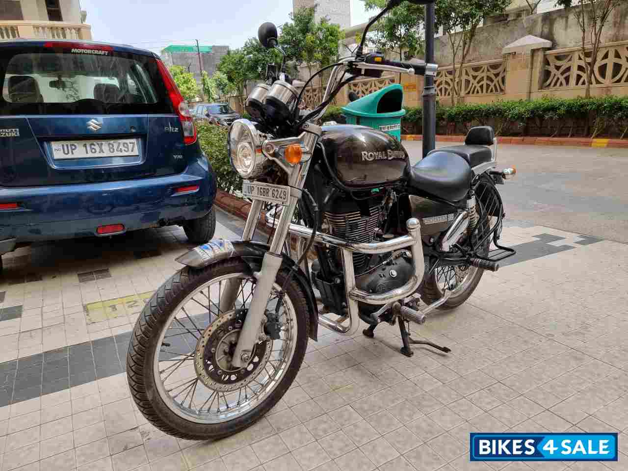 Lighting Royal Enfield Thunderbird 350