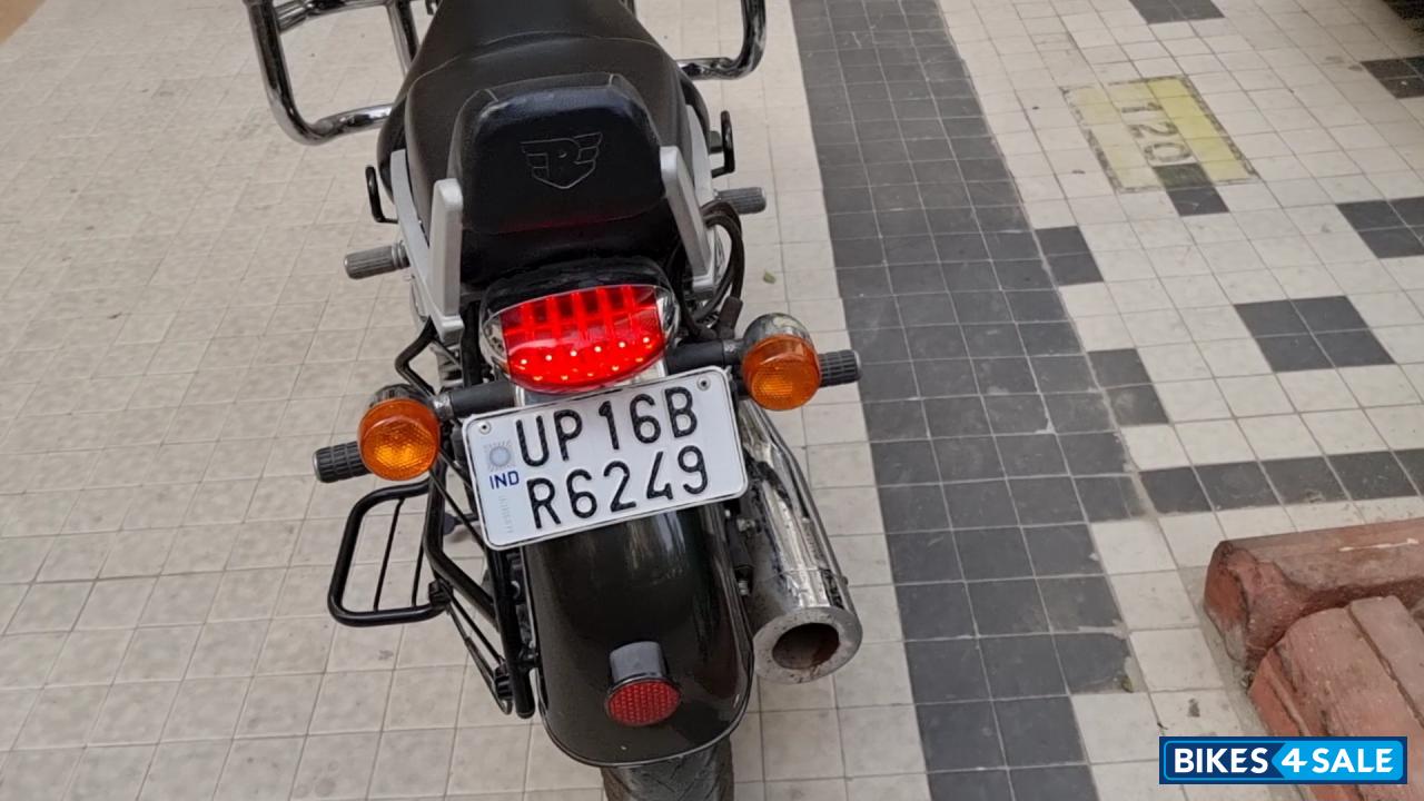 Lighting Royal Enfield Thunderbird 350