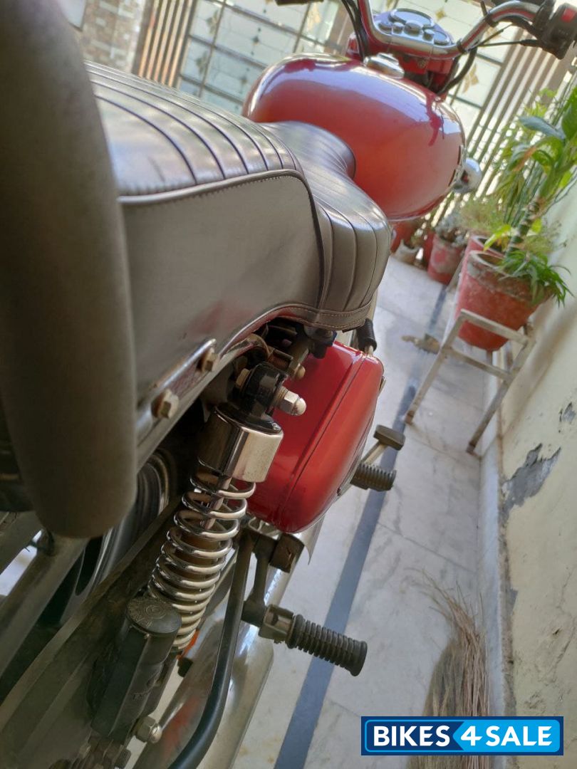 Red Royal Enfield Bullet Electra Twinspark Red Royal Enfield Bullet Electra Twinspark