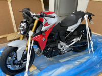 Hockenheim Silver Metallic/rac BMW F 900 R