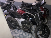 TVS Apache RTR 160 4V BS6