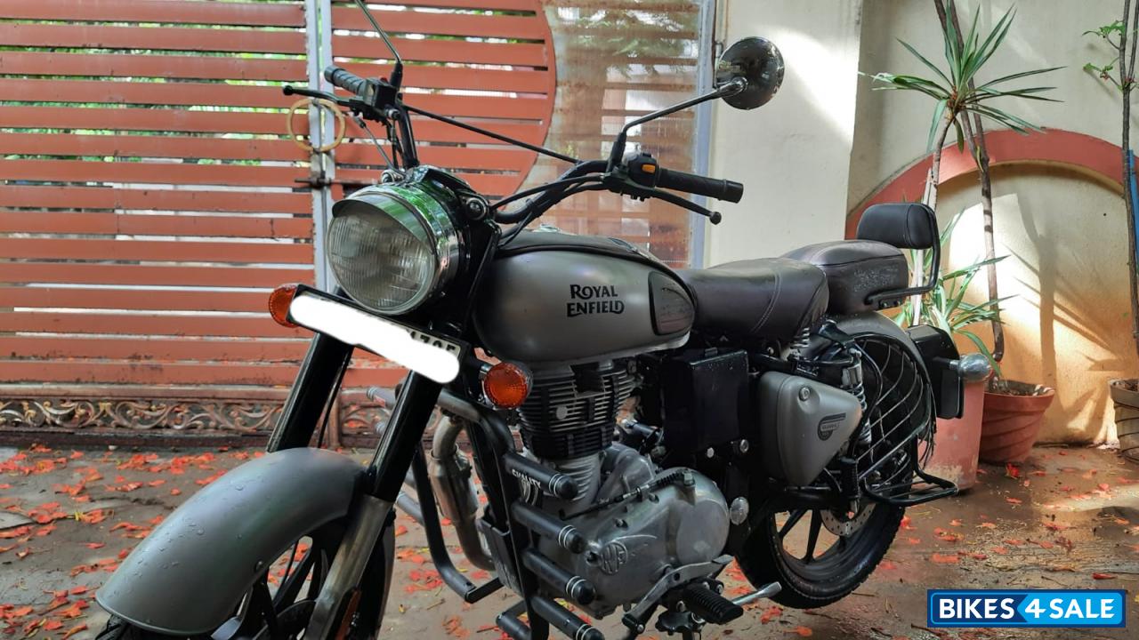 Gunmetal Grey Royal Enfield Classic 350 Dual Channel BS6