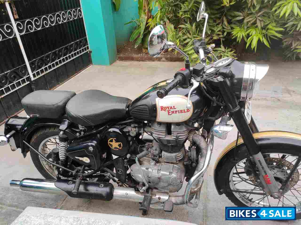 Royal Enfield Classic 500