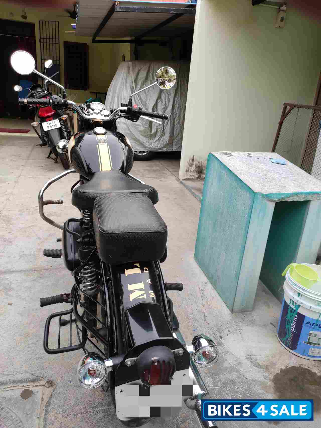 Royal Enfield Classic 500