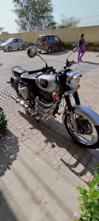 Silver Royal Enfield Classic 350