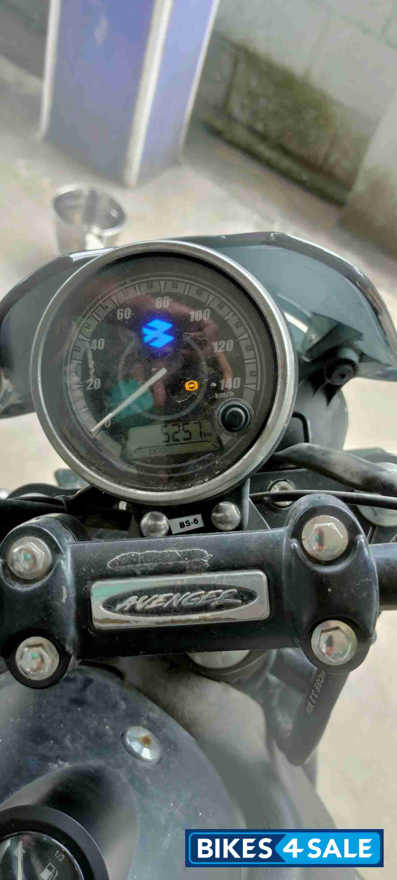 Red Bajaj Avenger Street 160 BS6