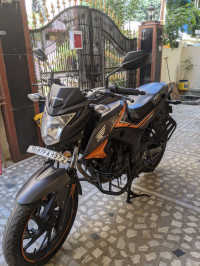 Honda CB Hornet 160R