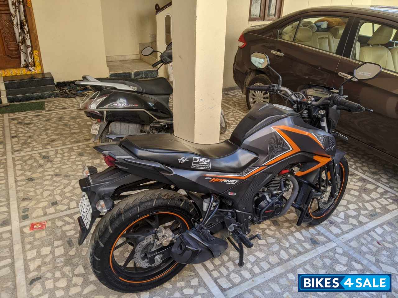 Honda CB Hornet 160R