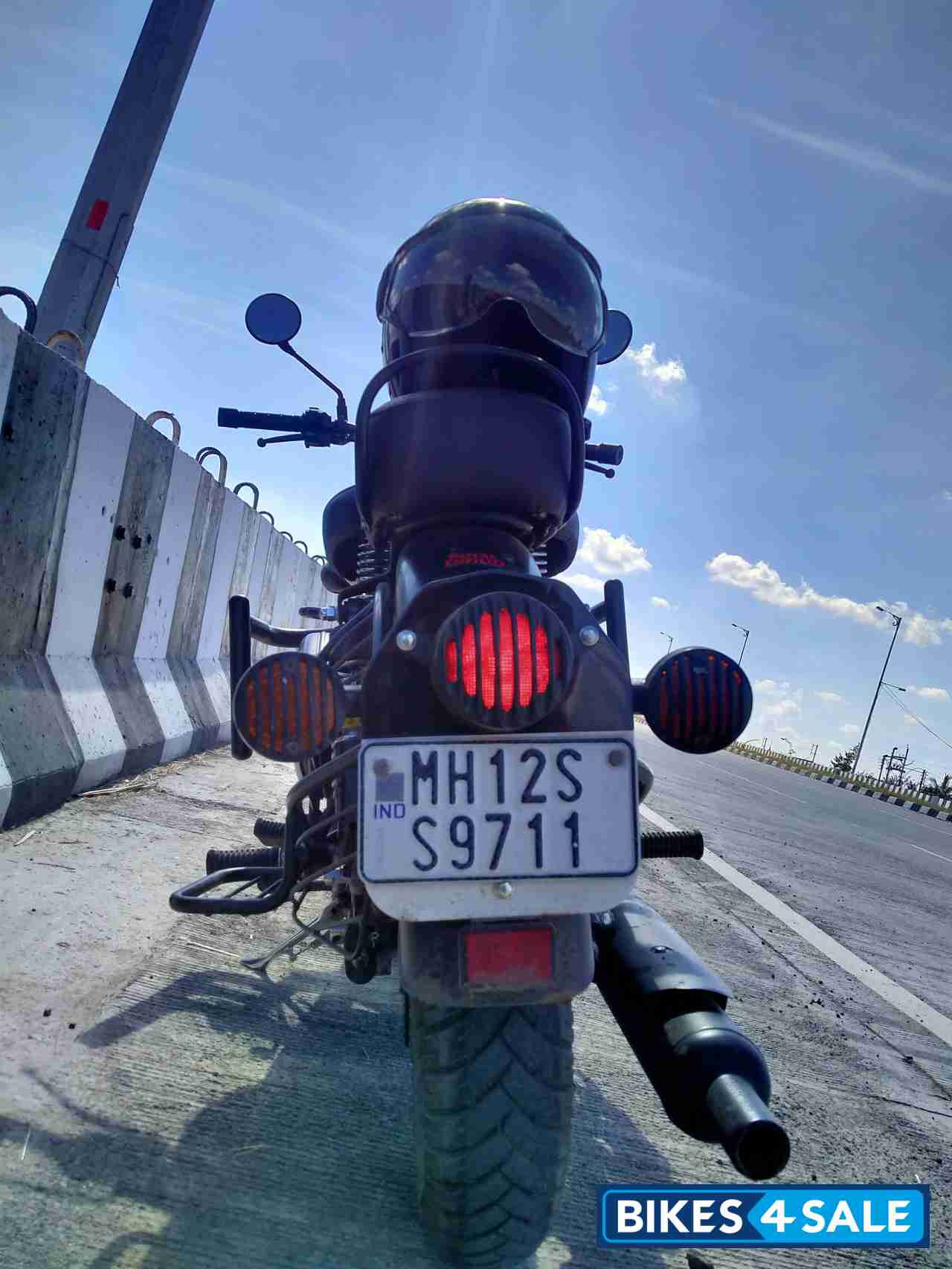 Royal Enfield Classic 350 Dual Channel BS6