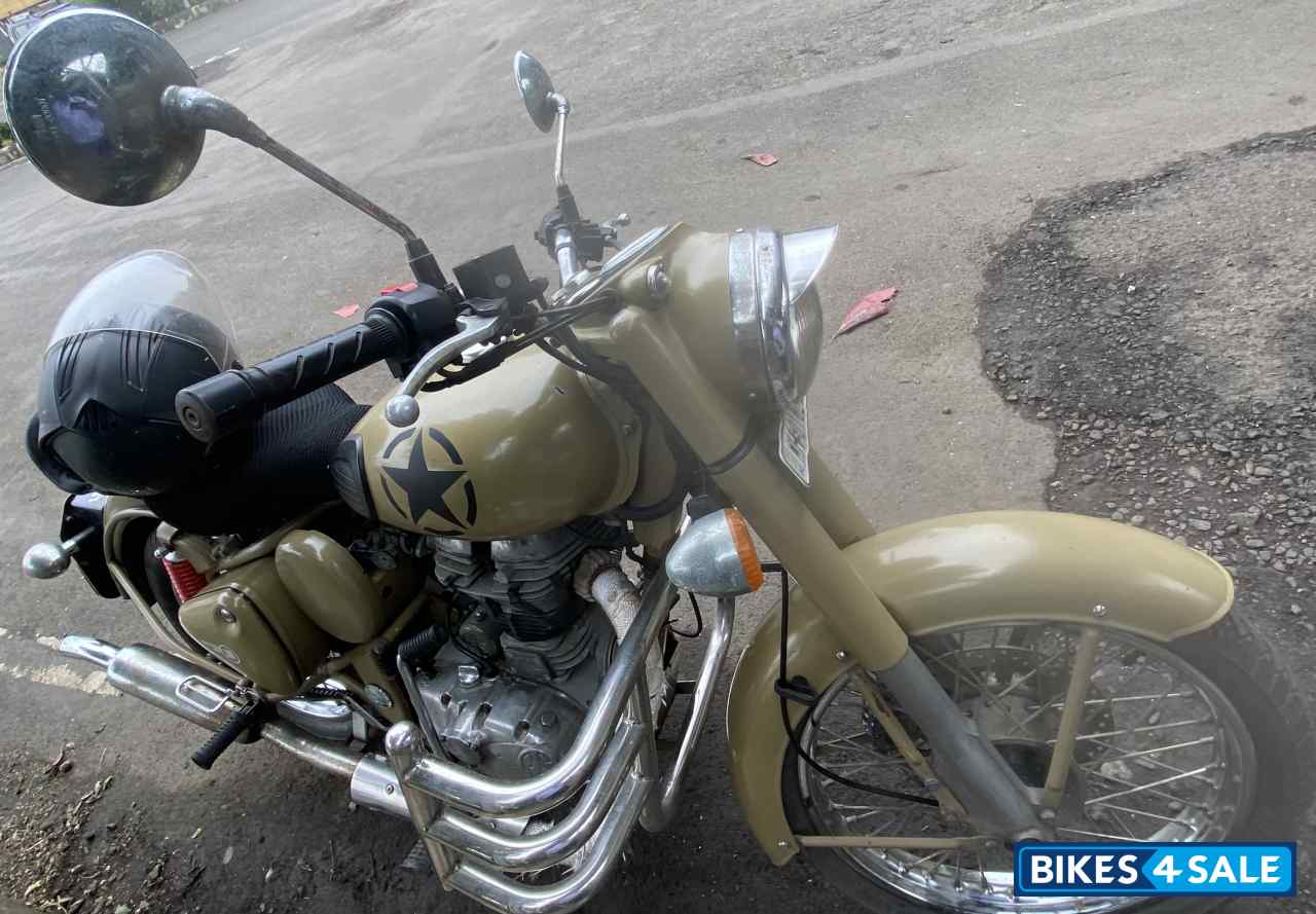 Dessert Storm Royal Enfield Classic Desert Storm