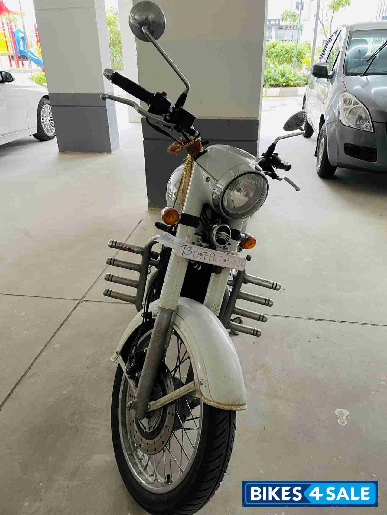 Gray Colour Jawa Jawa