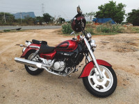 Red Hyosung Aquila GV250
