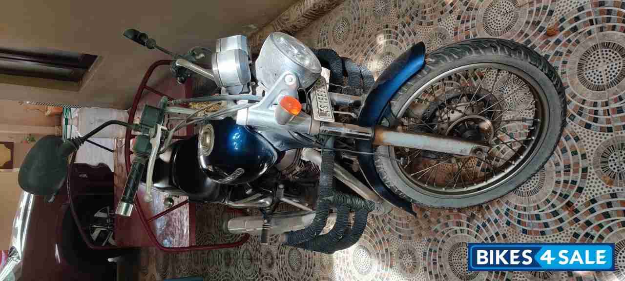 Blue Royal Enfield Thunderbird 350