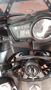 Yamaha YZF R15 V2