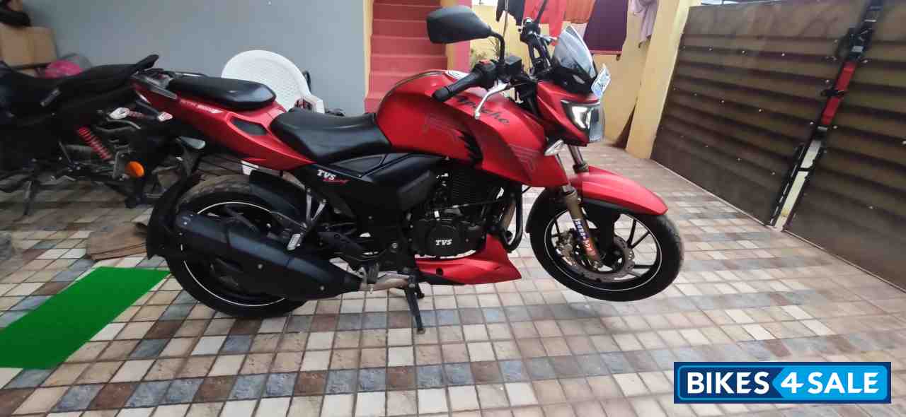 TVS Apache RTR 200 4V TVS Apache RTR 200 4V