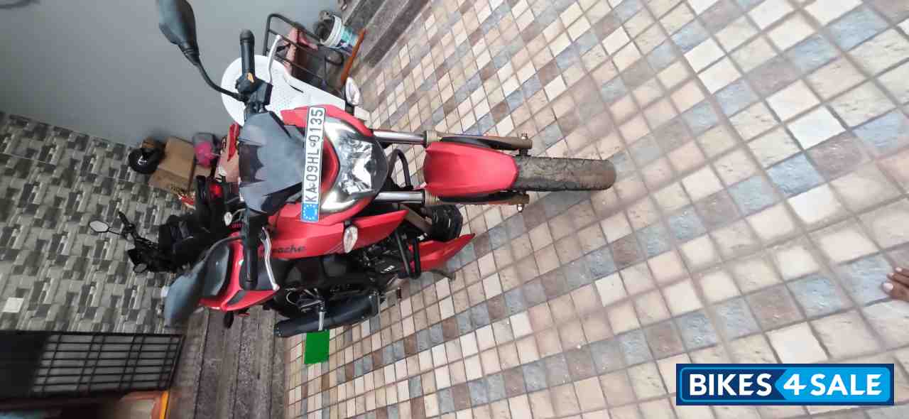 TVS Apache RTR 200 4V TVS Apache RTR 200 4V