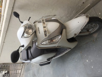 White Honda Aviator