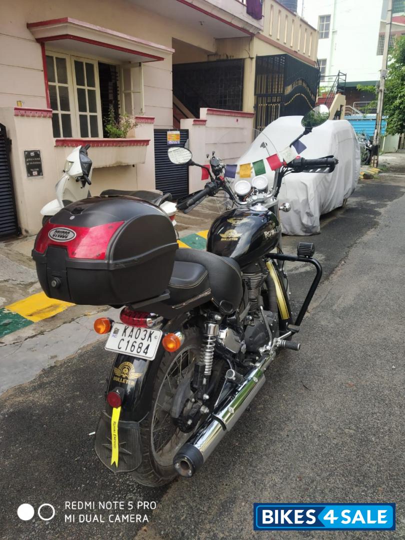 Black Royal Enfield Thunderbird 350