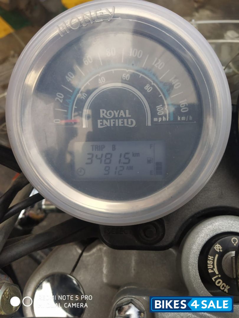 Black Royal Enfield Thunderbird 350