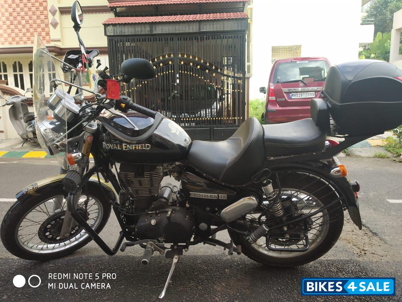 Black Royal Enfield Thunderbird 350