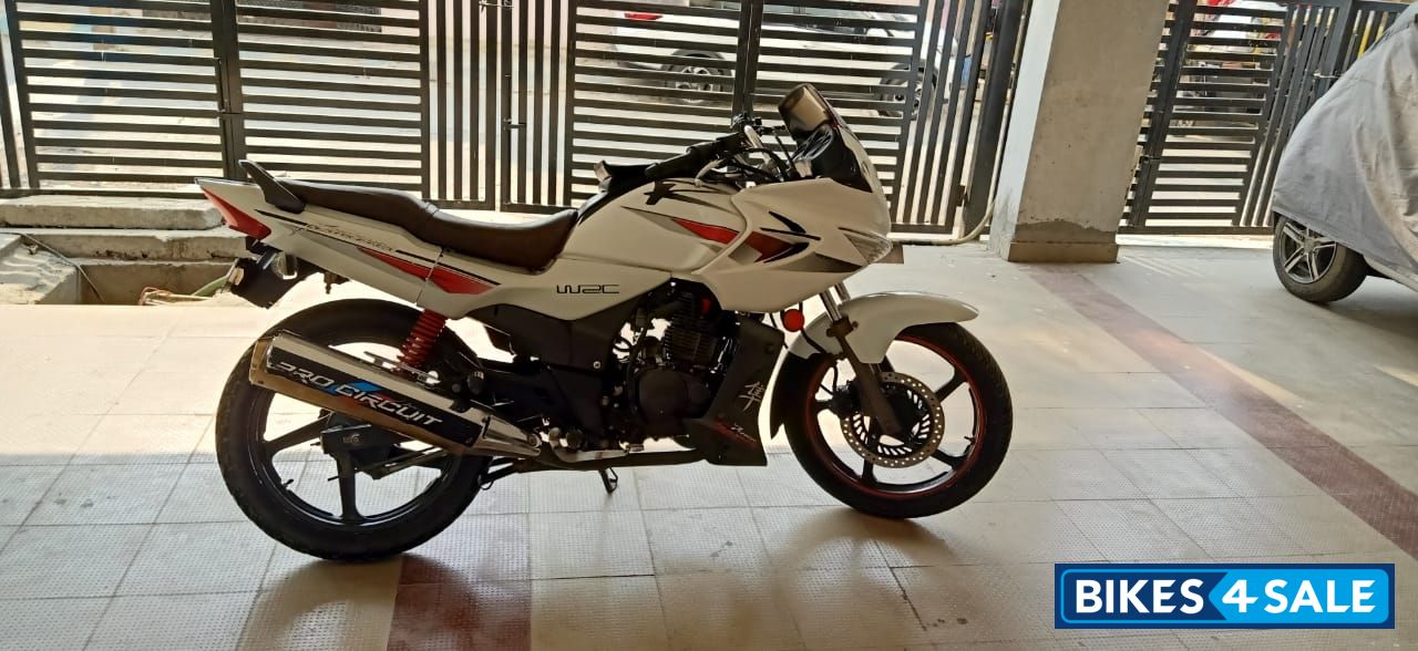 White Hero Karizma R White Hero Karizma R