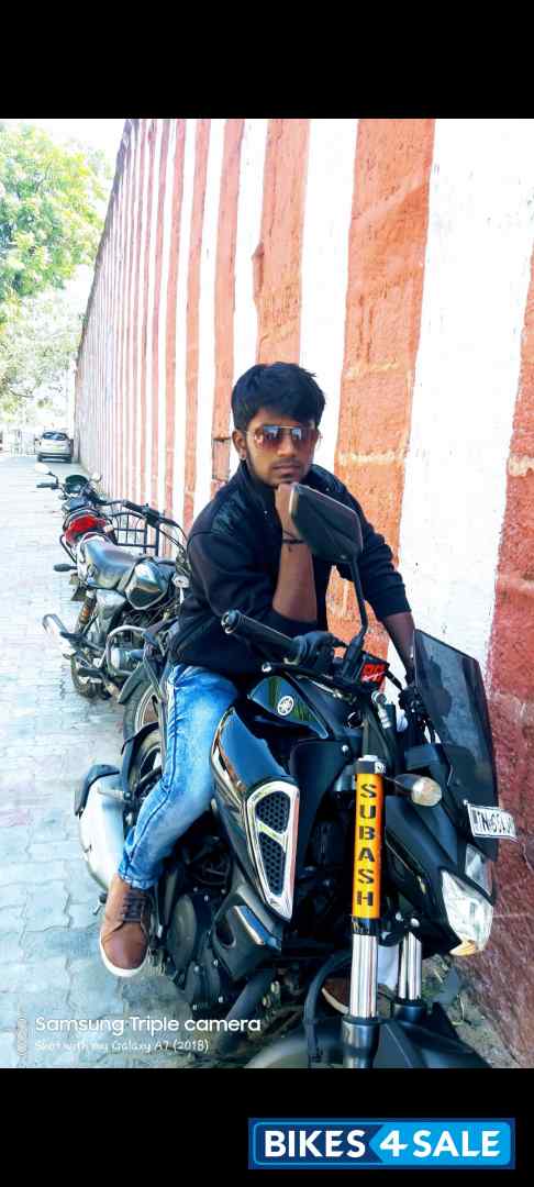 Met Black Yamaha FZ-S FI V3