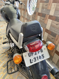 Black Royal Enfield Thunderbird 500