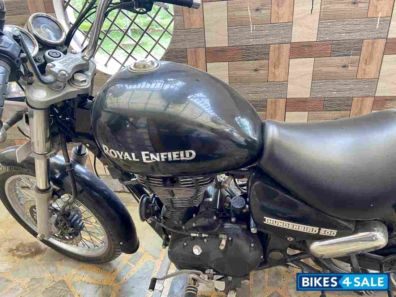 Black Royal Enfield Thunderbird 500