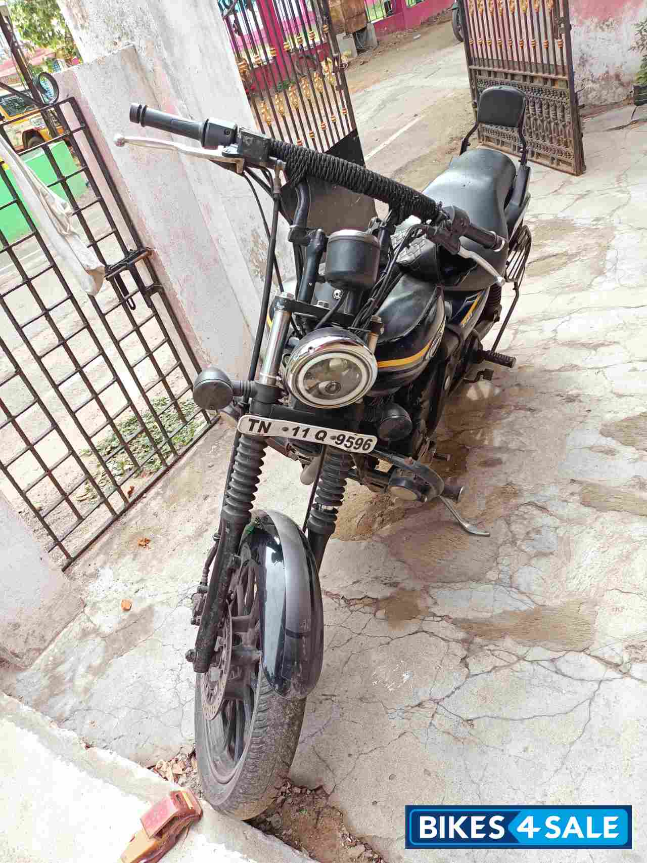 Bajaj Avenger Street 150