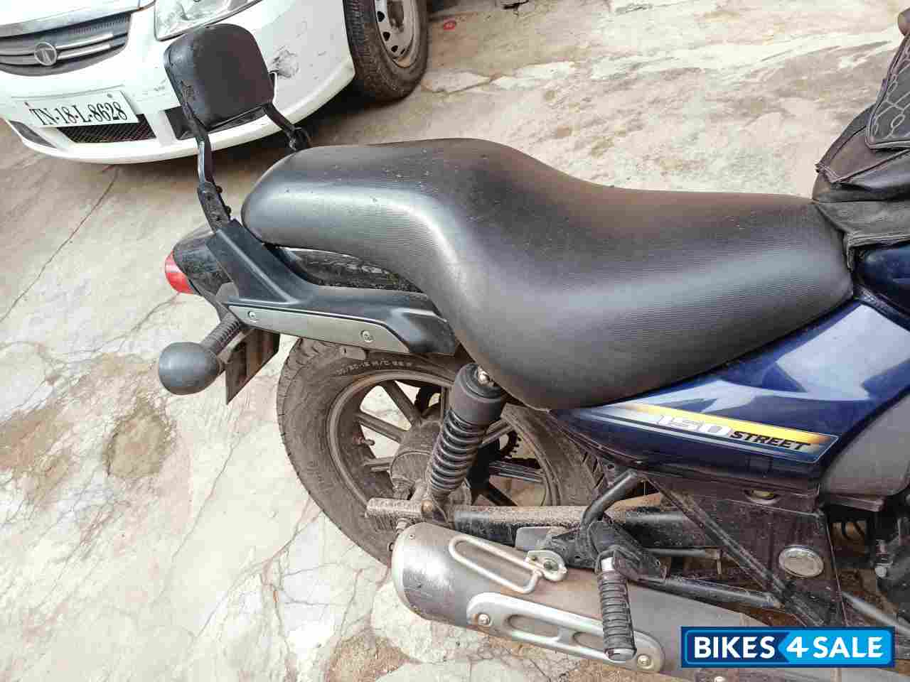 Bajaj Avenger Street 150