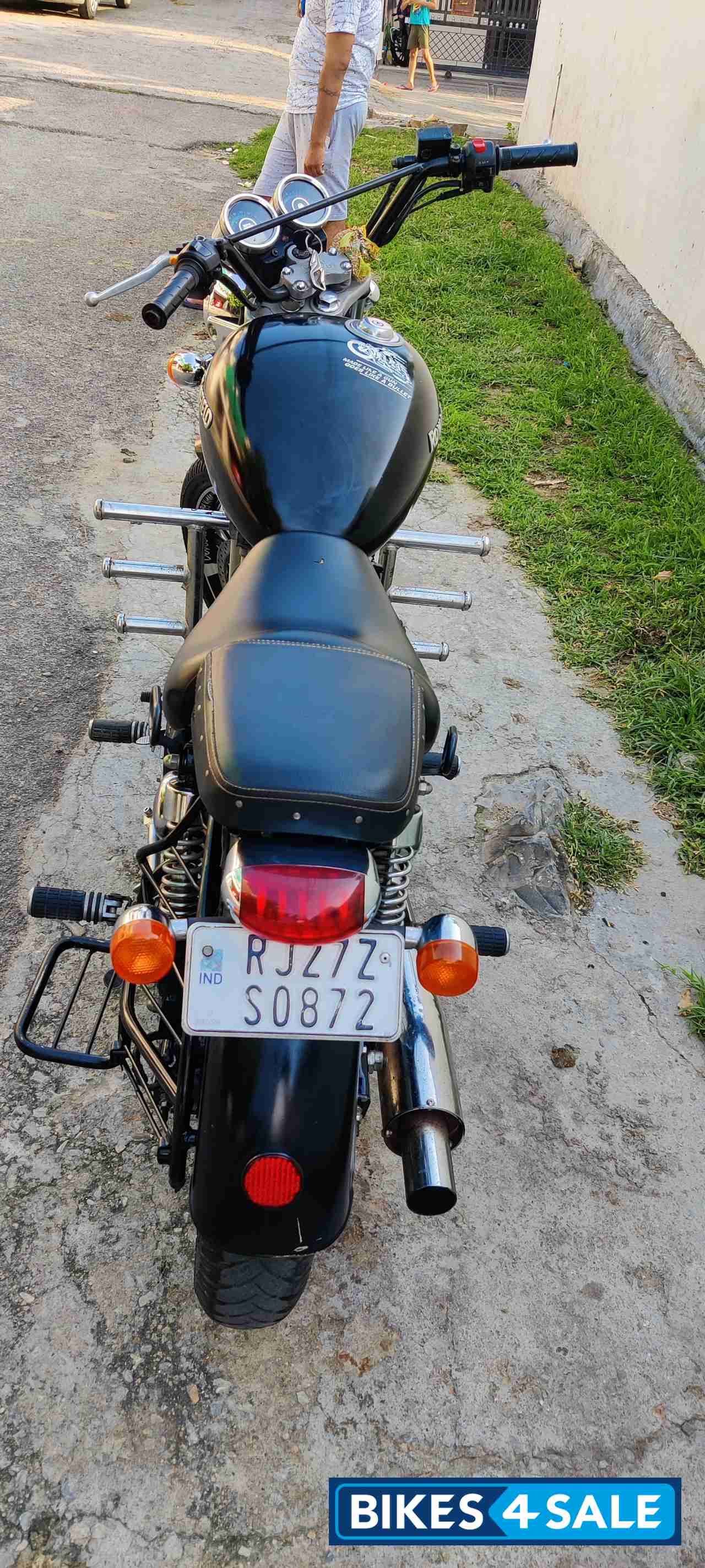Stone Black Royal Enfield Thunderbird 350