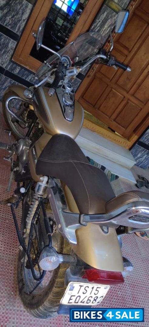 Gold Bajaj Avenger Cruise 220