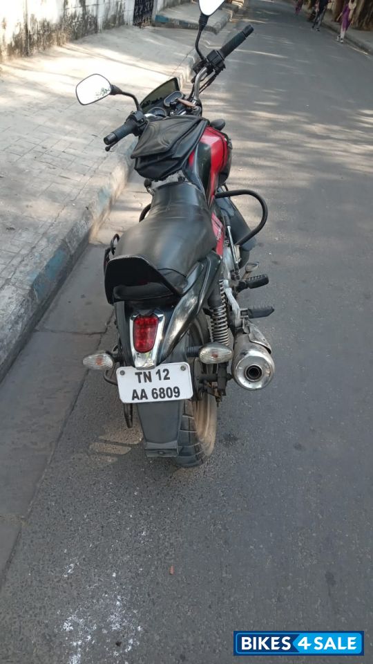 Ebony Black Met Bajaj V15