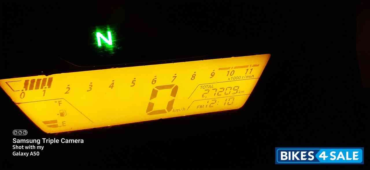 Orange Honda CB Hornet 160R