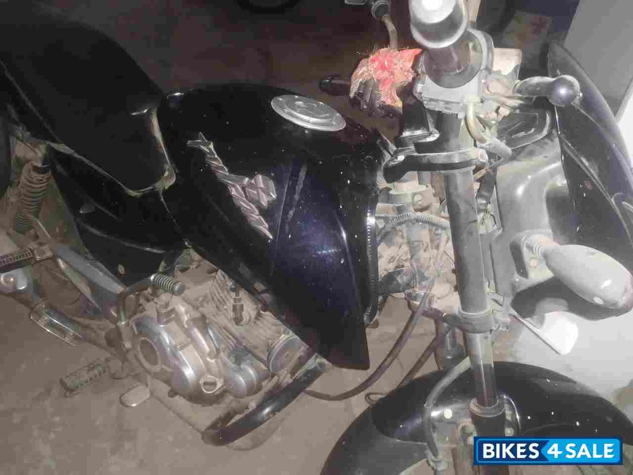 Black Bajaj Pulsar 150 DTSi Black Bajaj Pulsar 150 DTSi