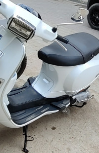 Vespa SXL 125 BS6 2021 Model