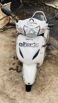 White Honda Activa 4G