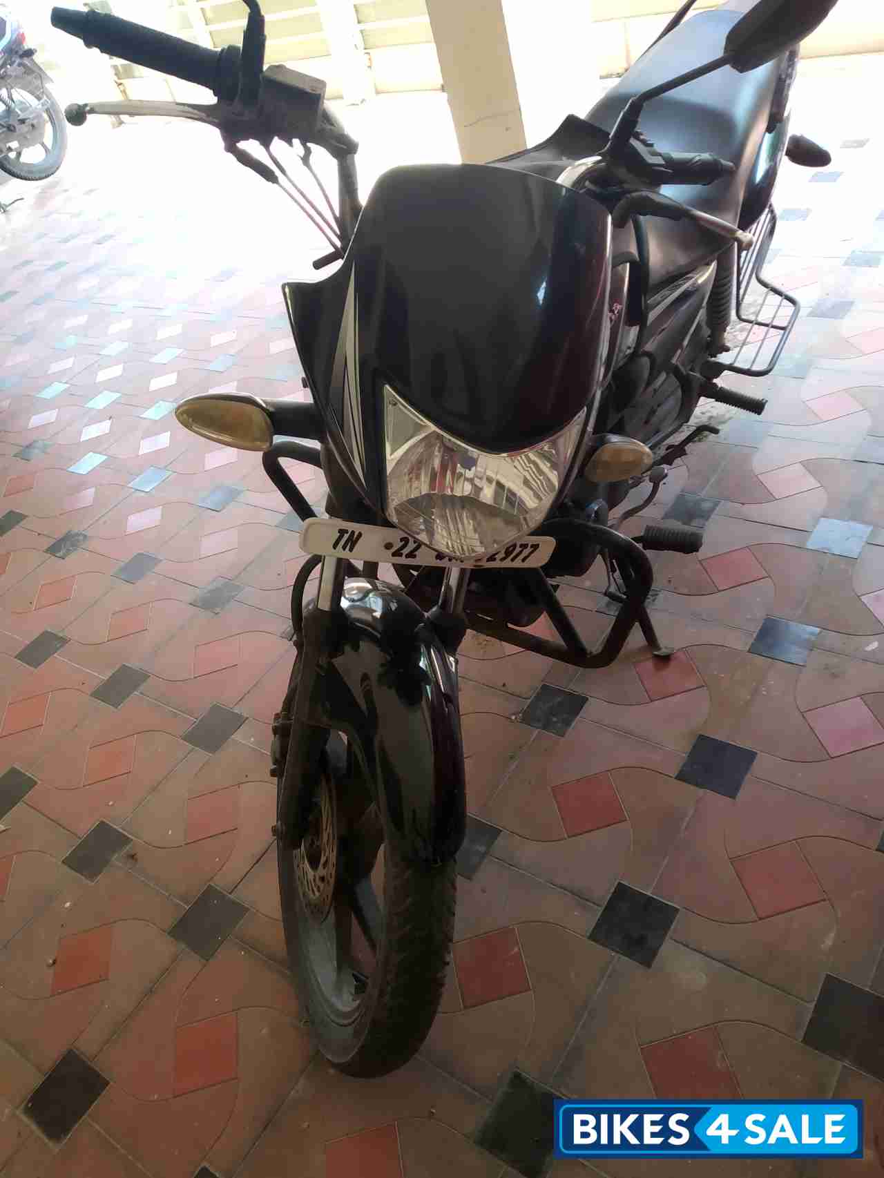 Black Honda CB Shine
