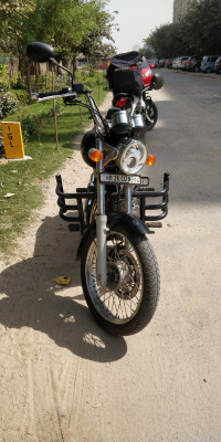 Matt Black Royal Enfield Thunderbird 500