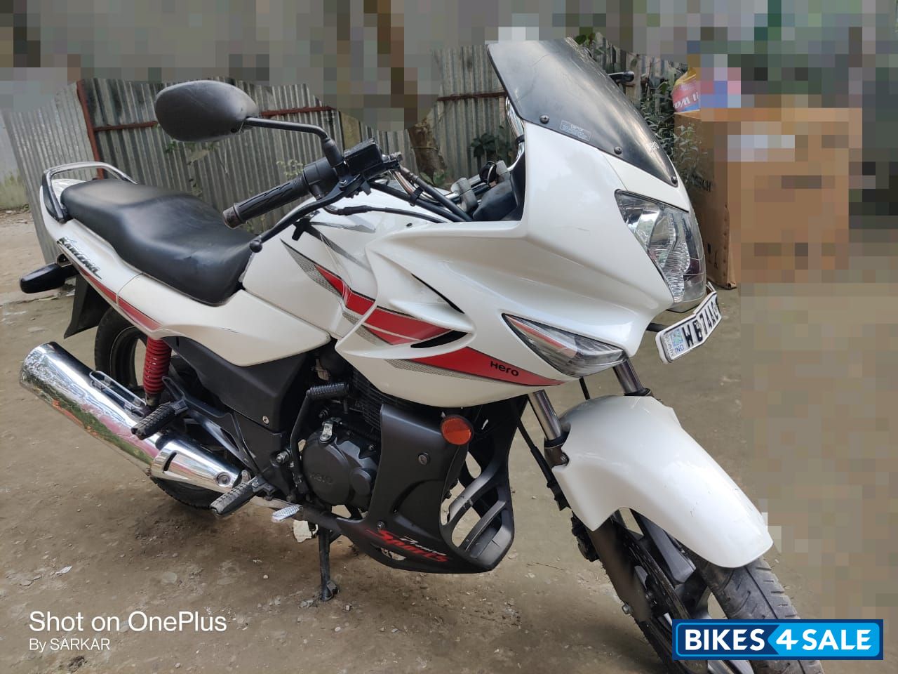 White Hero Karizma R