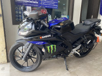 Black Yamaha YZF R15 V3
