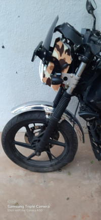Black Bajaj Pulsar 220F