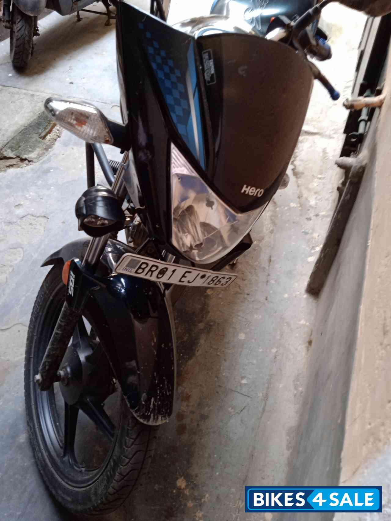 Black Blue Hero Glamour 125