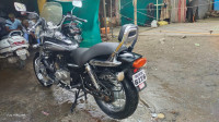 Black Bajaj Avenger Cruise 220