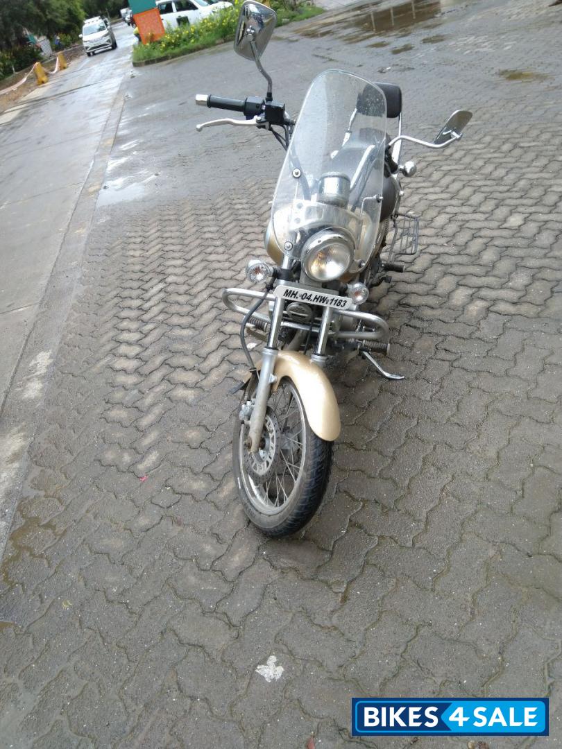 Gold Bajaj Avenger Cruise 220