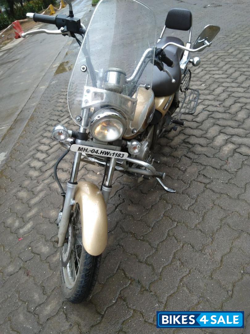 Gold Bajaj Avenger Cruise 220